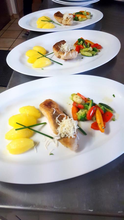 Hotel-Cafe Rathaus Bad Abbach Bagian luar foto